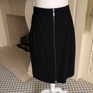 Worth Black Knit Front Zipper Skirt Size 4 New